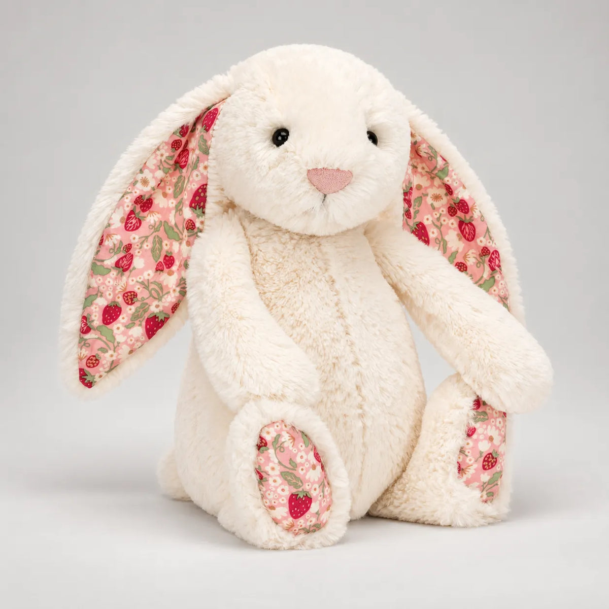 Blossom Cream Bunny 'Berry'