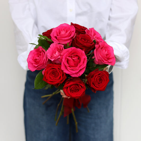 Heartbreaker - Flower Bouquet (12 Roses)