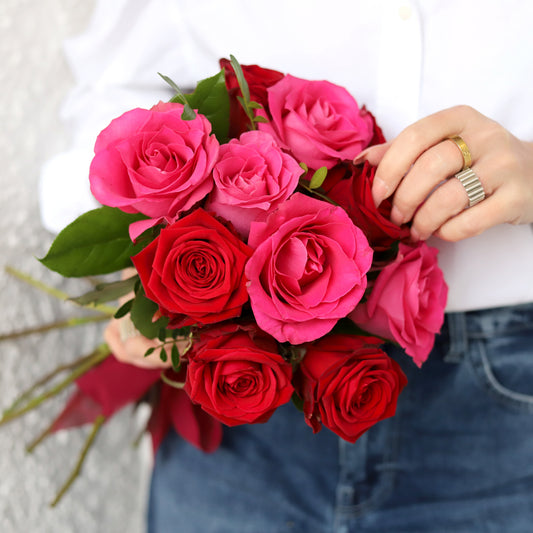 Heartbreaker - Flower Bouquet (12 Roses)