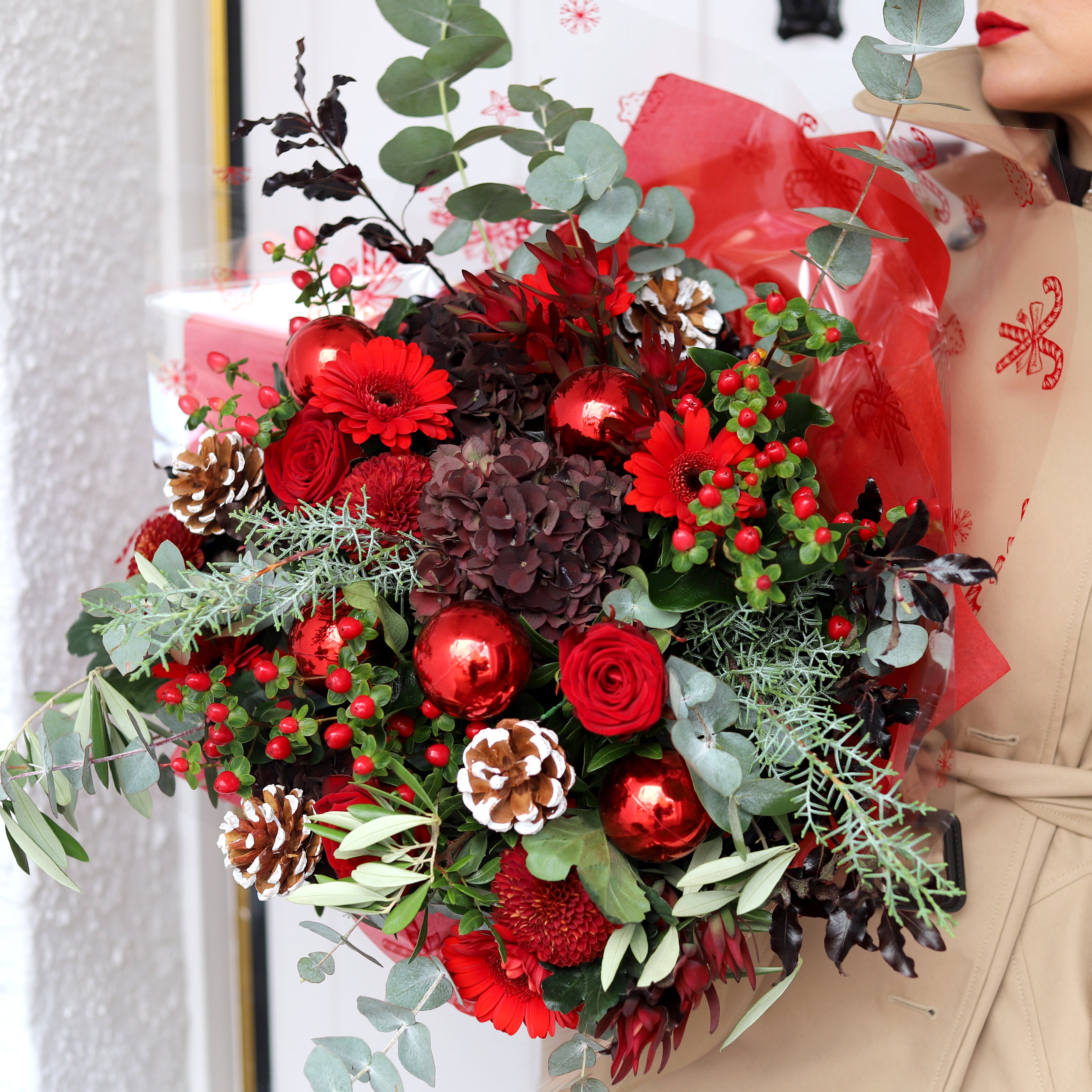 Classic Christmas Flower Bouquet